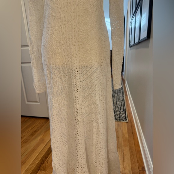 Elegant White Crochet Beach Cover-Up Dress - Picture 2 of 7